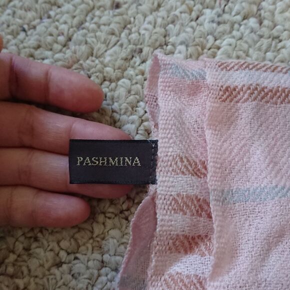 Plaid Pink Tan Fringe Scarf 100% Pashmina - Picture 3 of 11